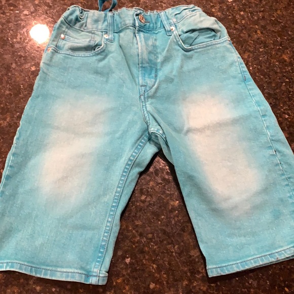 Teal jeans shorts by H&M Germany, size Youth 10-11